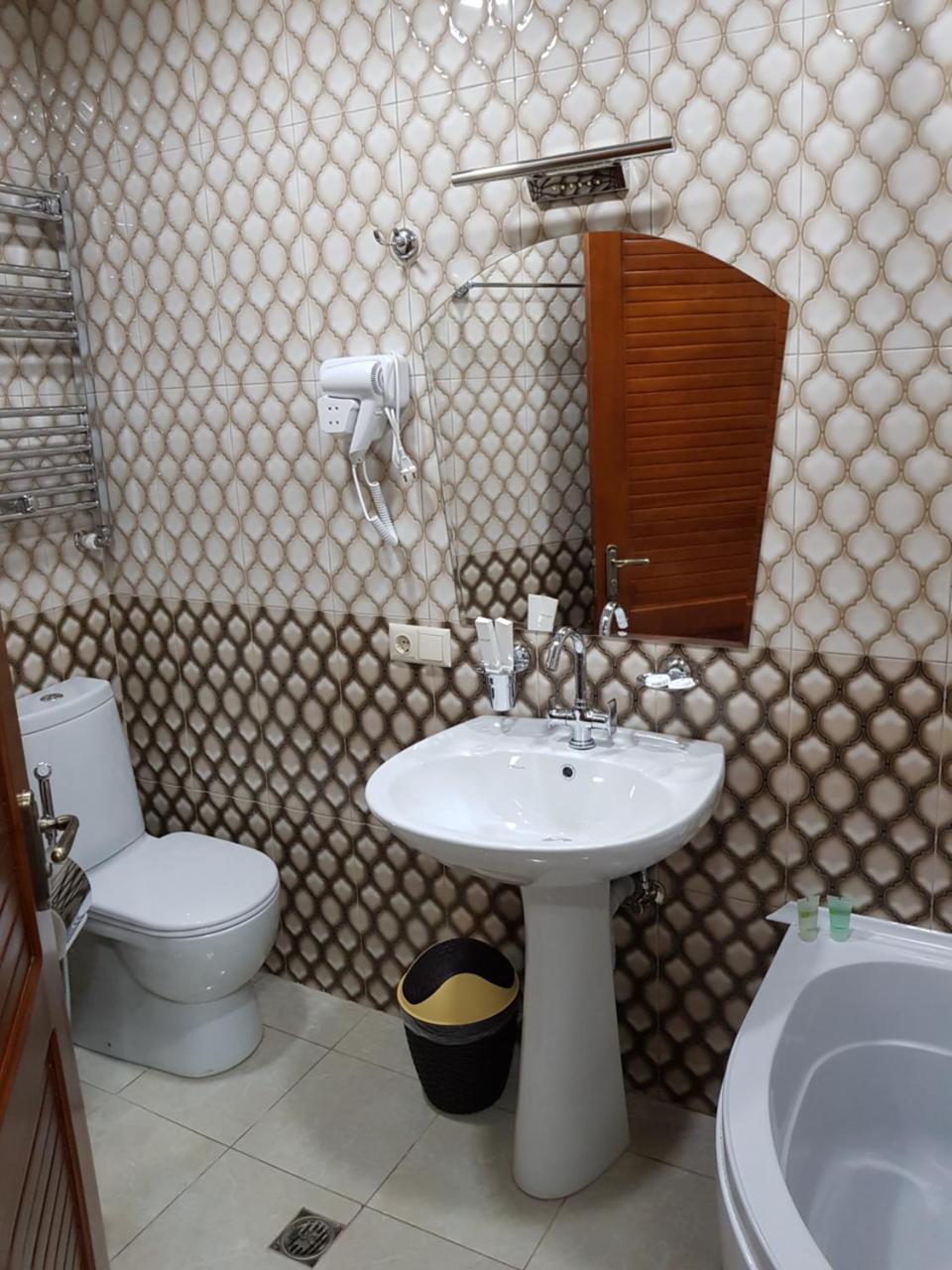 Hotel Villa Kutaisi Ngoại thất bức ảnh